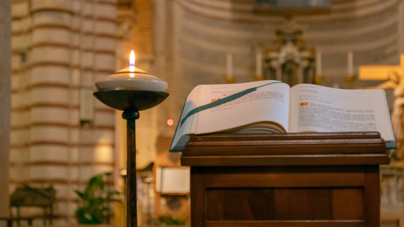 Pe. Jose Eduardo Oliveira e Silva destaca que a liturgia forma a fé ao unir beleza, verdade e sentido espiritual.